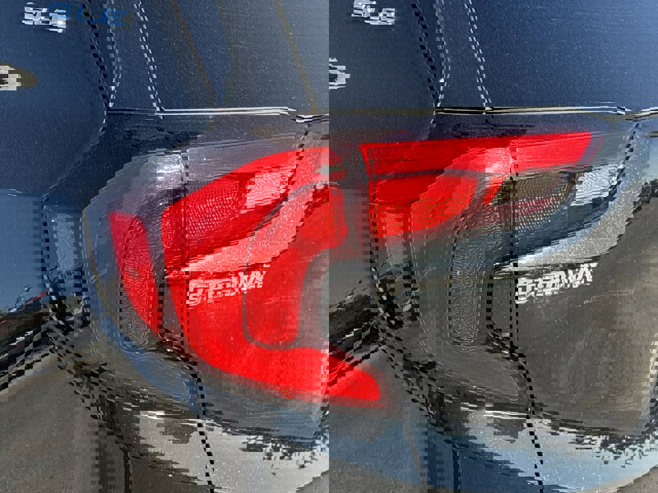 Used 2021 GMC Terrain SLE image 13