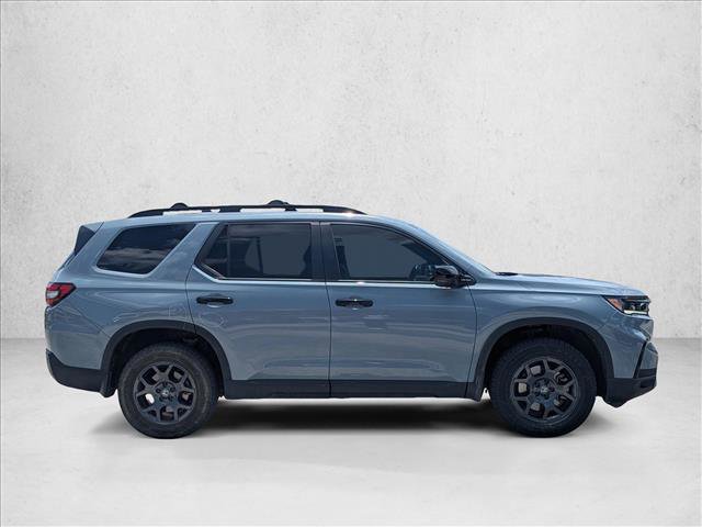 Used 2024 Honda Pilot TrailSport image 4