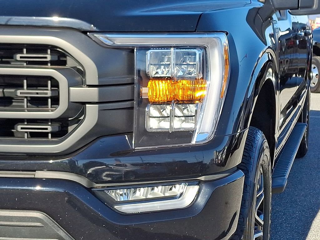 Certified 2022 Ford F150 XLT w/ Equipment Group 302A High image 9