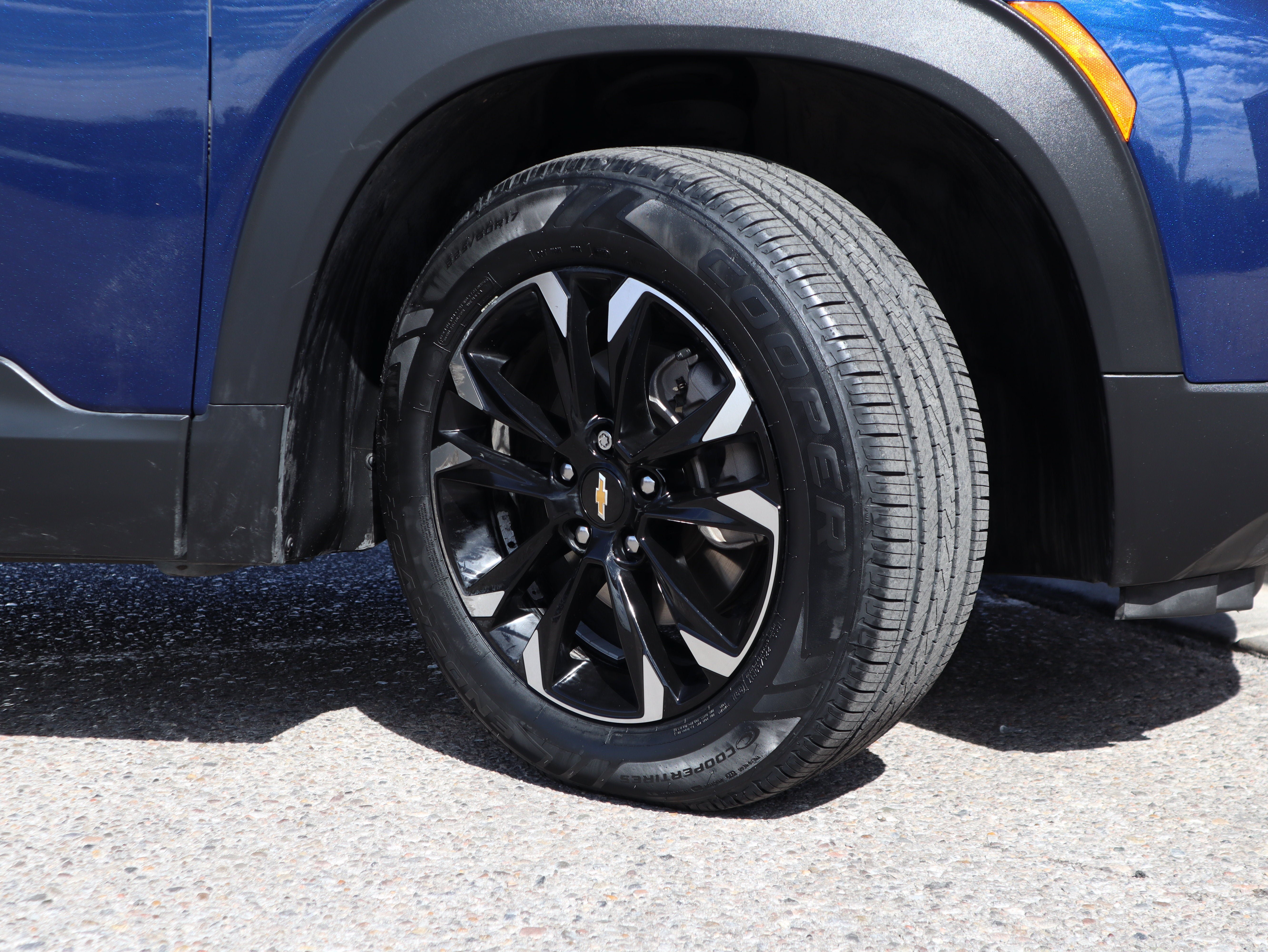 Used 2022 Chevrolet TrailBlazer LT w/ Convenience Package FWD image 13