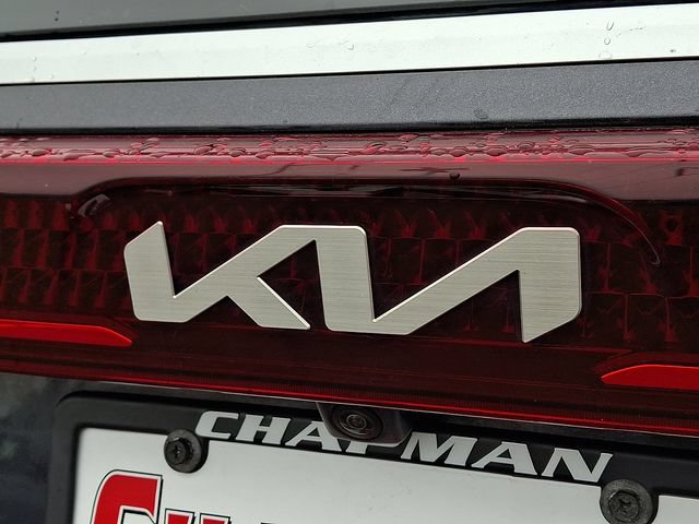 Used 2022 Kia Carnival LX FWD image 30