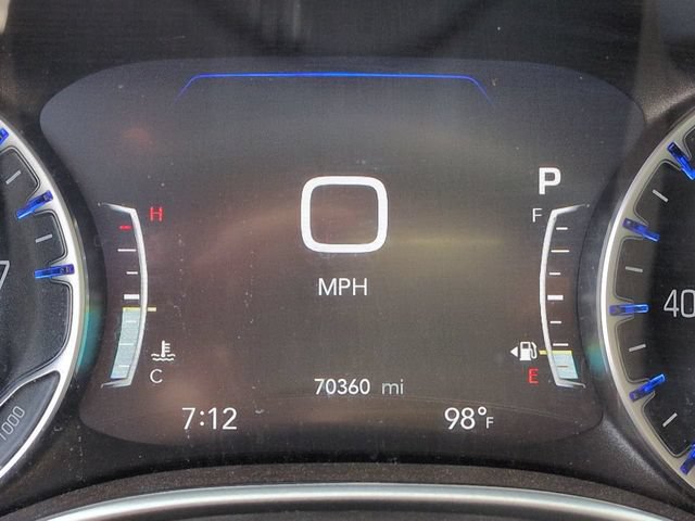 Used 2024 Chrysler Pacifica Touring-L FWD image 34