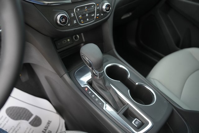 Used 2024 Chevrolet Equinox LT image 27