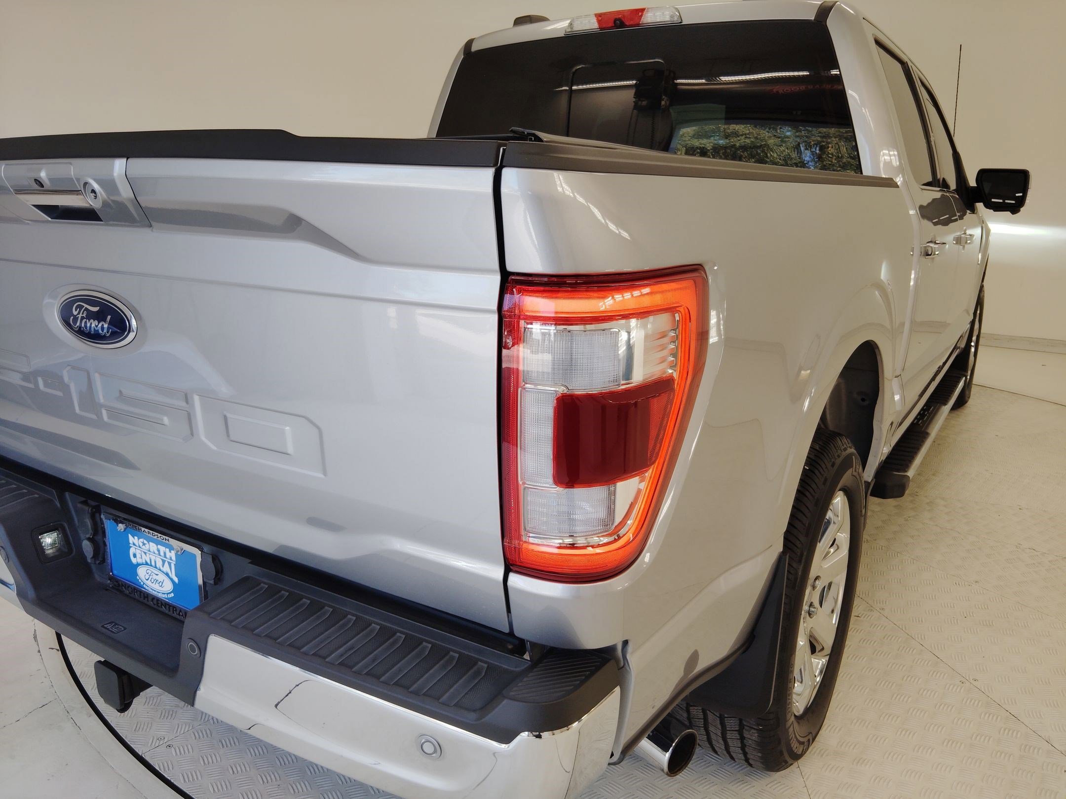 Certified 2021 Ford F150 Lariat image 6