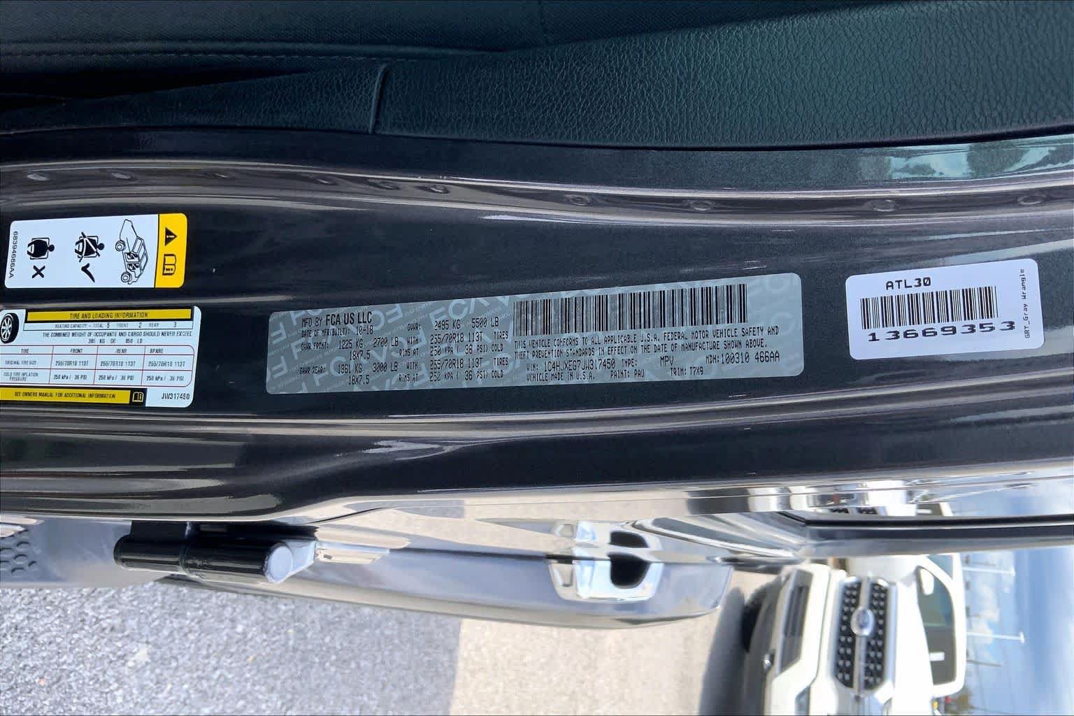 Used 2018 Jeep Wrangler Unlimited Sahara AWD/4WD image 32