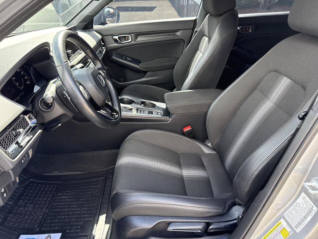 Used 2023 Honda Civic Sport image 4