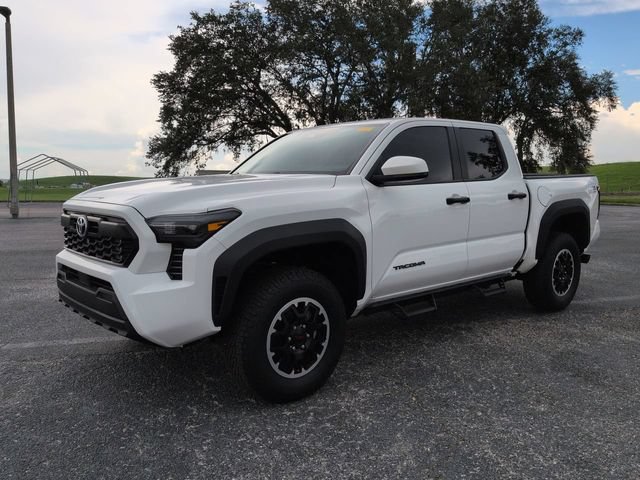 Used 2024 Toyota Tacoma TRD Off-Road AWD/4WD image 9