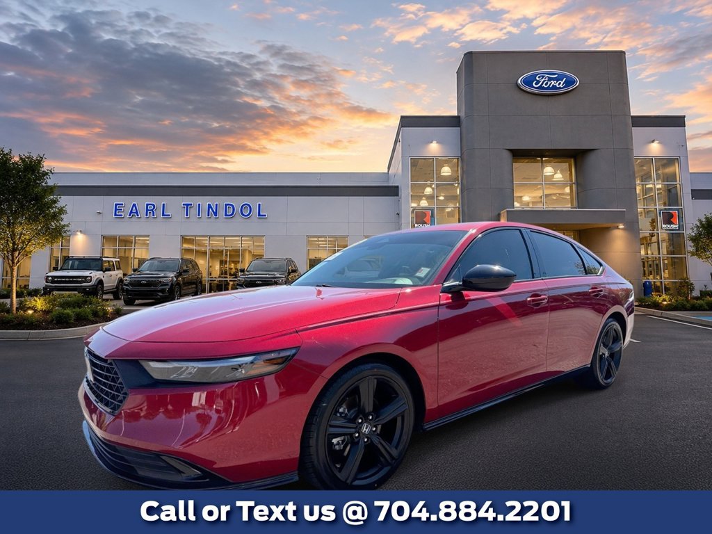 Used 2025 Honda Accord Sport image 1
