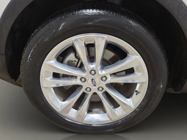 Certified 2019 Ford Explorer XLT w/ Equipment Group 202A AWD/4WD image 25