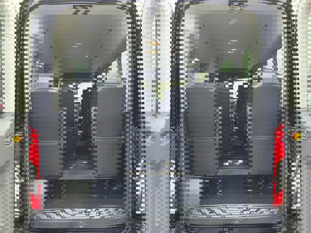 Certified 2020 Ford Transit 350 XLT image 16