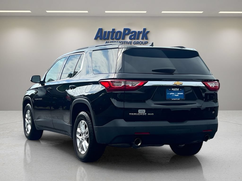 Used 2018 Chevrolet Traverse LT w/ LPO, 'HIT The Road' Package AWD/4WD image 5