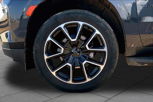 Used 2024 Chevrolet Tahoe RST w/ Luxury Package RWD image 11