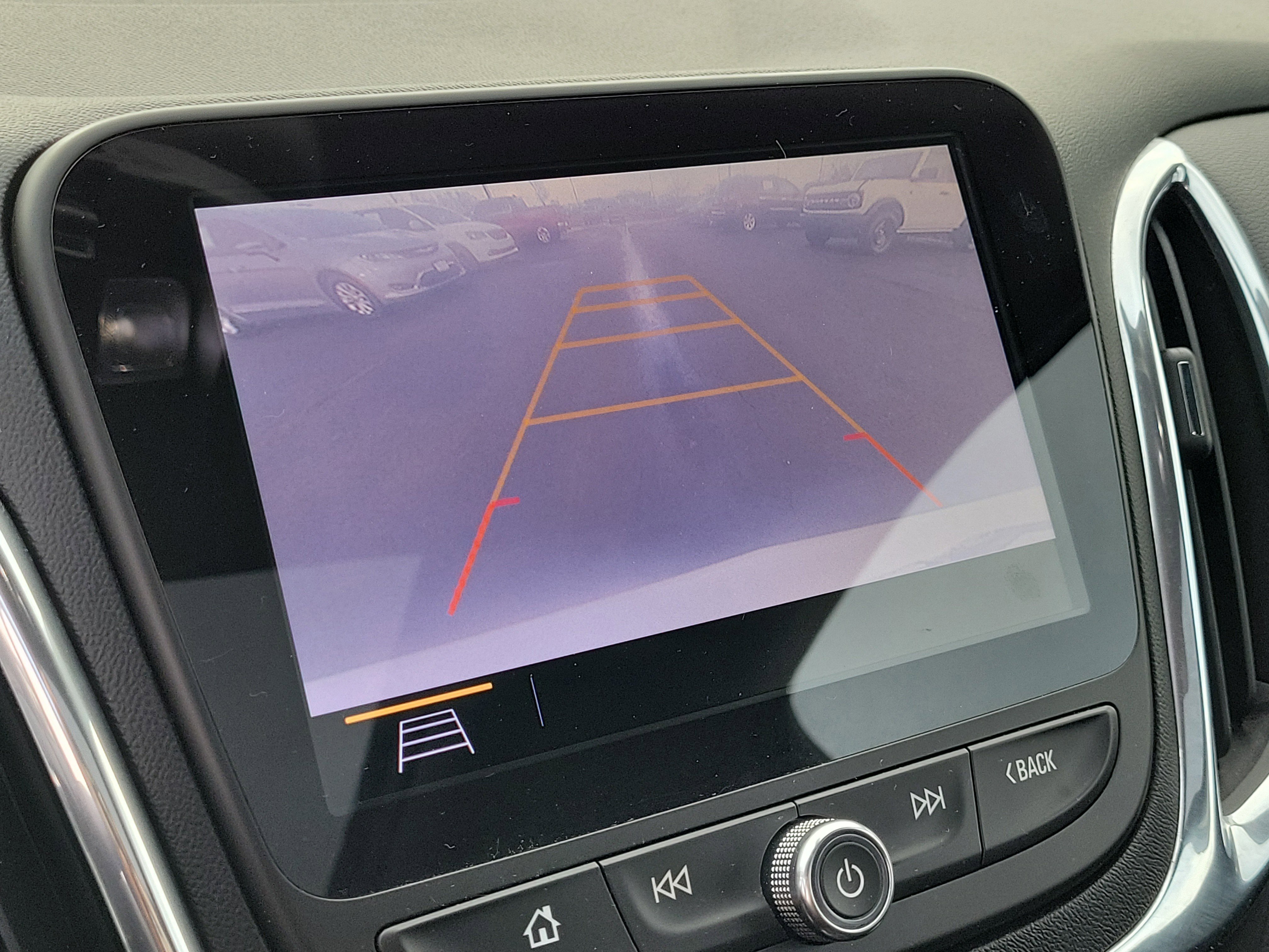 Used 2019 Chevrolet Equinox LT w/ Sun & Navigation Package image 27