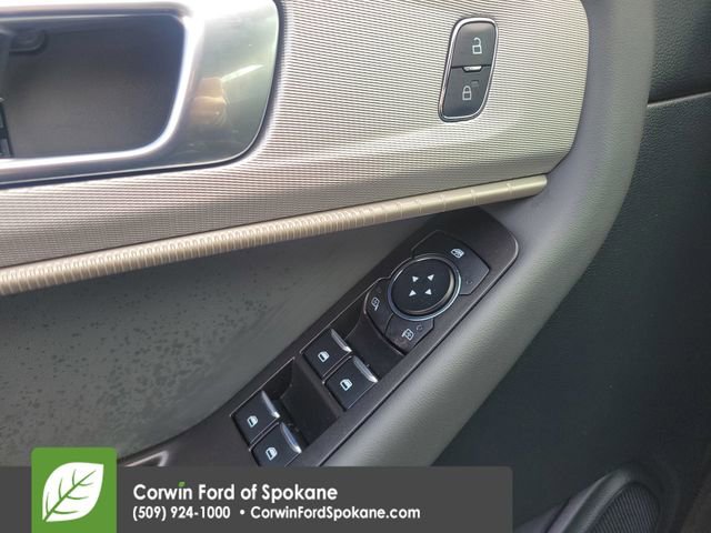 Certified 2025 Ford Explorer Active AWD/4WD image 26
