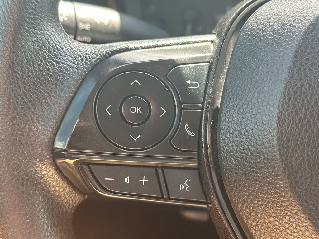 Used 2024 Toyota Corolla LE FWD image 25