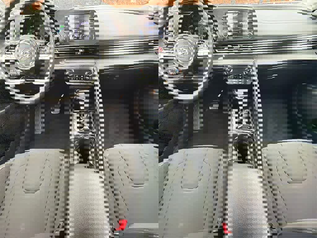 Used 2023 Hyundai Elantra Blue image 18