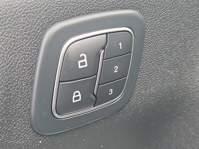 Certified 2024 Ford Escape ST-Line Select w/ Tech Pack #2 AWD/4WD image 22