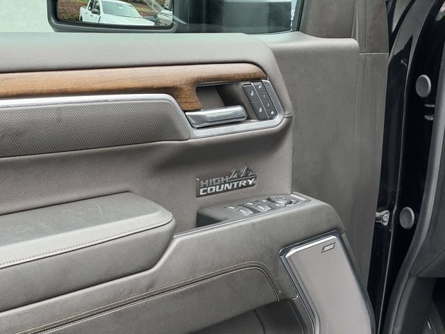 Used 2024 Chevrolet Silverado 1500 High Country w/ High Country Premium Package AWD/4WD image 16