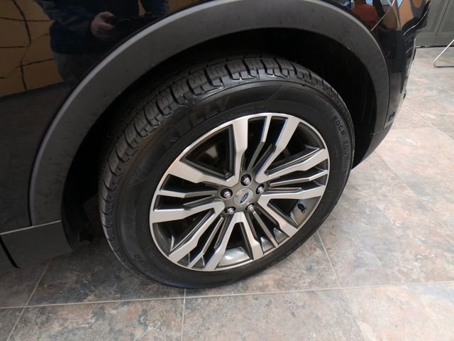 Certified 2017 Ford Explorer Platinum image 9