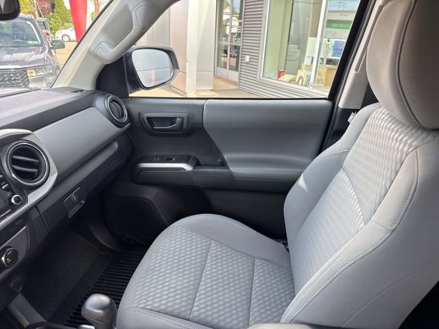Used 2023 Toyota Tacoma SR5 AWD/4WD image 26
