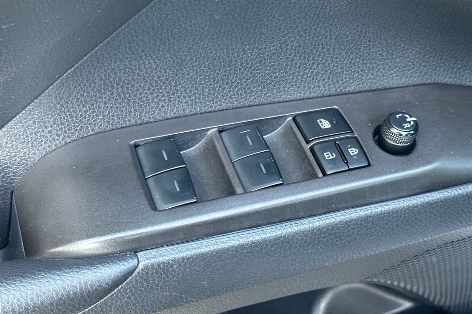 Used 2024 Toyota Camry LE FWD image 14