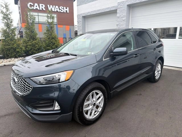 Certified 2023 Ford Edge SEL w/ Convenience Package AWD/4WD image 2