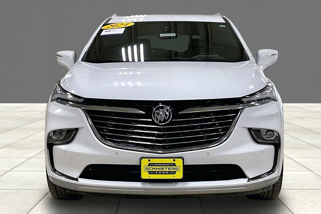 Used 2024 Buick Enclave Premium AWD/4WD image 3