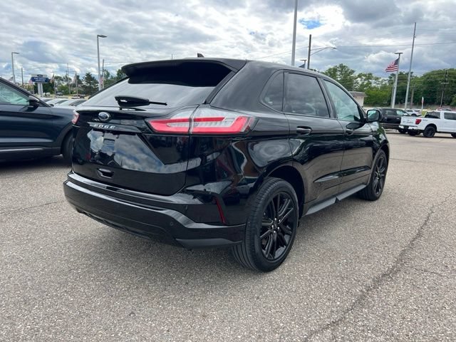 Certified 2024 Ford Edge ST-Line AWD/4WD image 4