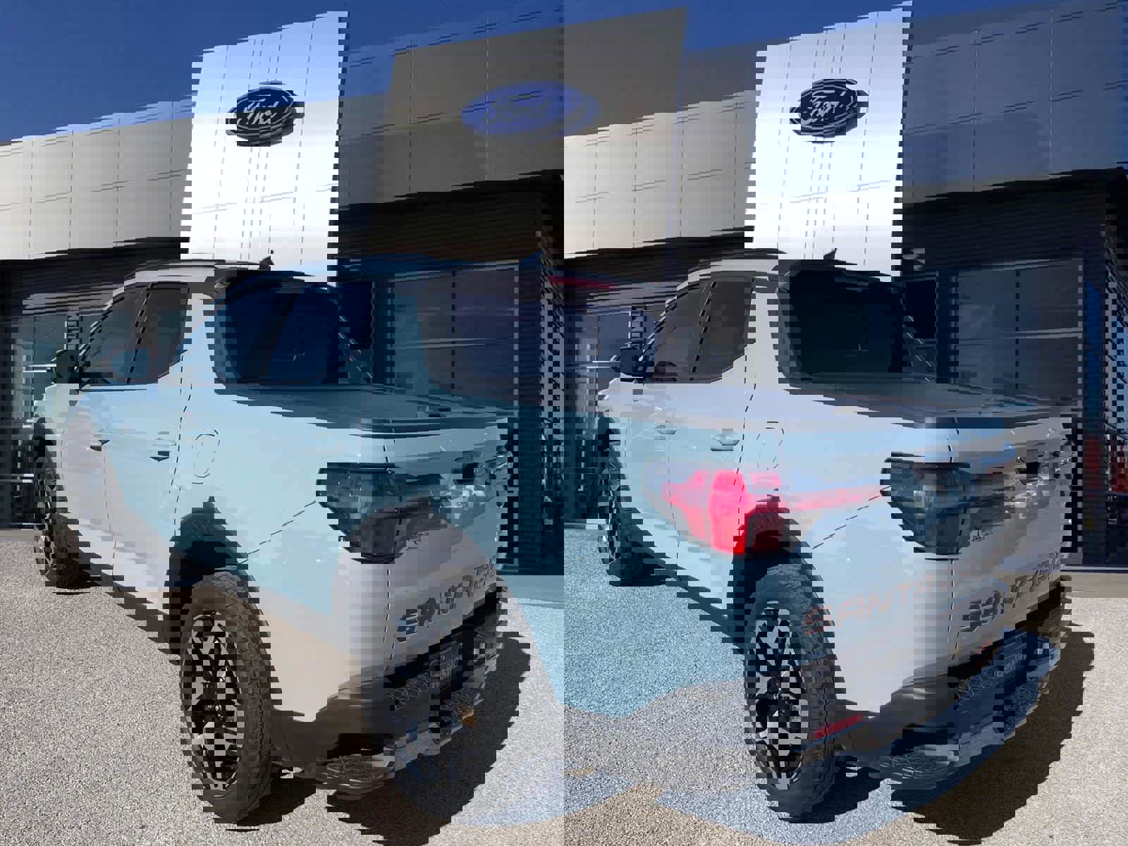 Used 2022 Hyundai Santa Cruz Limited image 3