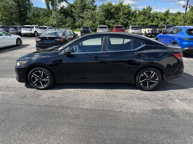 Used 2025 Nissan Sentra SV FWD image 3
