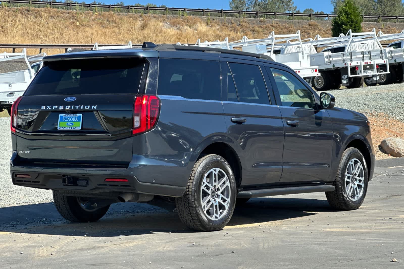 Certified 2025 Ford Expedition Active AWD/4WD image 4