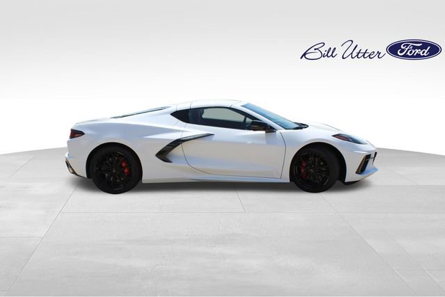 Used 2025 Chevrolet Corvette Stingray Coupe w/ 1LT RWD image 4