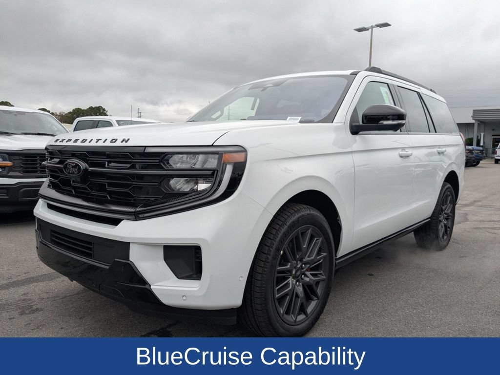 Certified 2025 Ford Expedition Platinum w/ Stealth Performance Package AWD/4WD image 8