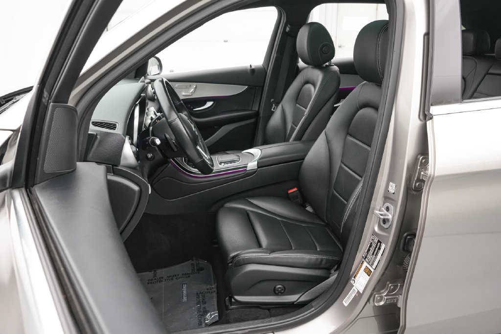 Used 2022 Mercedes-Benz GLC 300 4MATIC image 12
