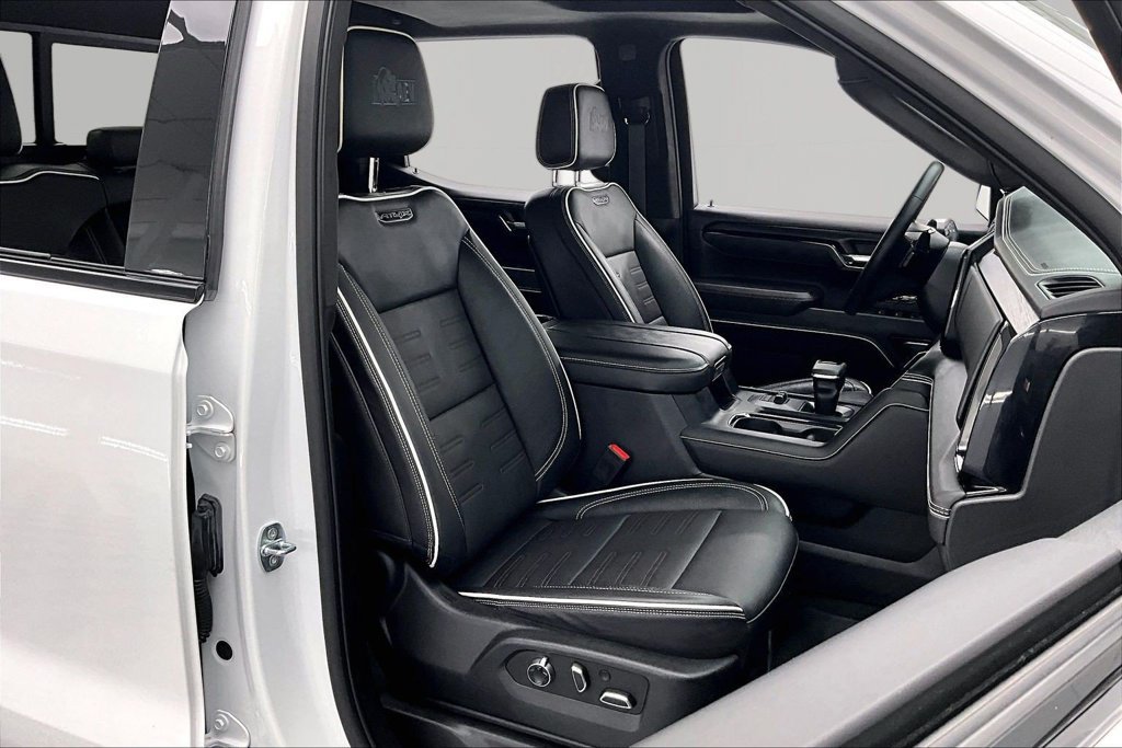 Used 2023 GMC Sierra 1500 AT4X w/ AT4X AEV Edition AWD/4WD image 7