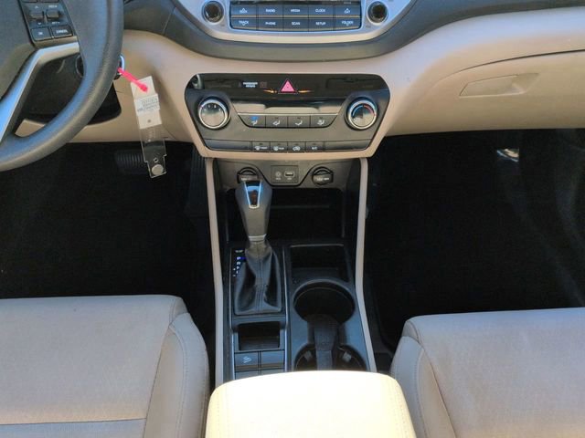 Used 2017 Hyundai Tucson SE image 19