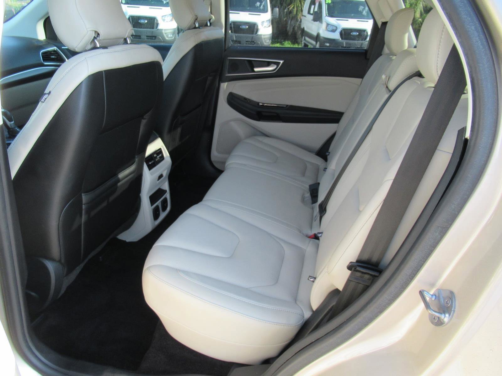 Certified 2017 Ford Edge Titanium w/ Equipment Group 301A image 32