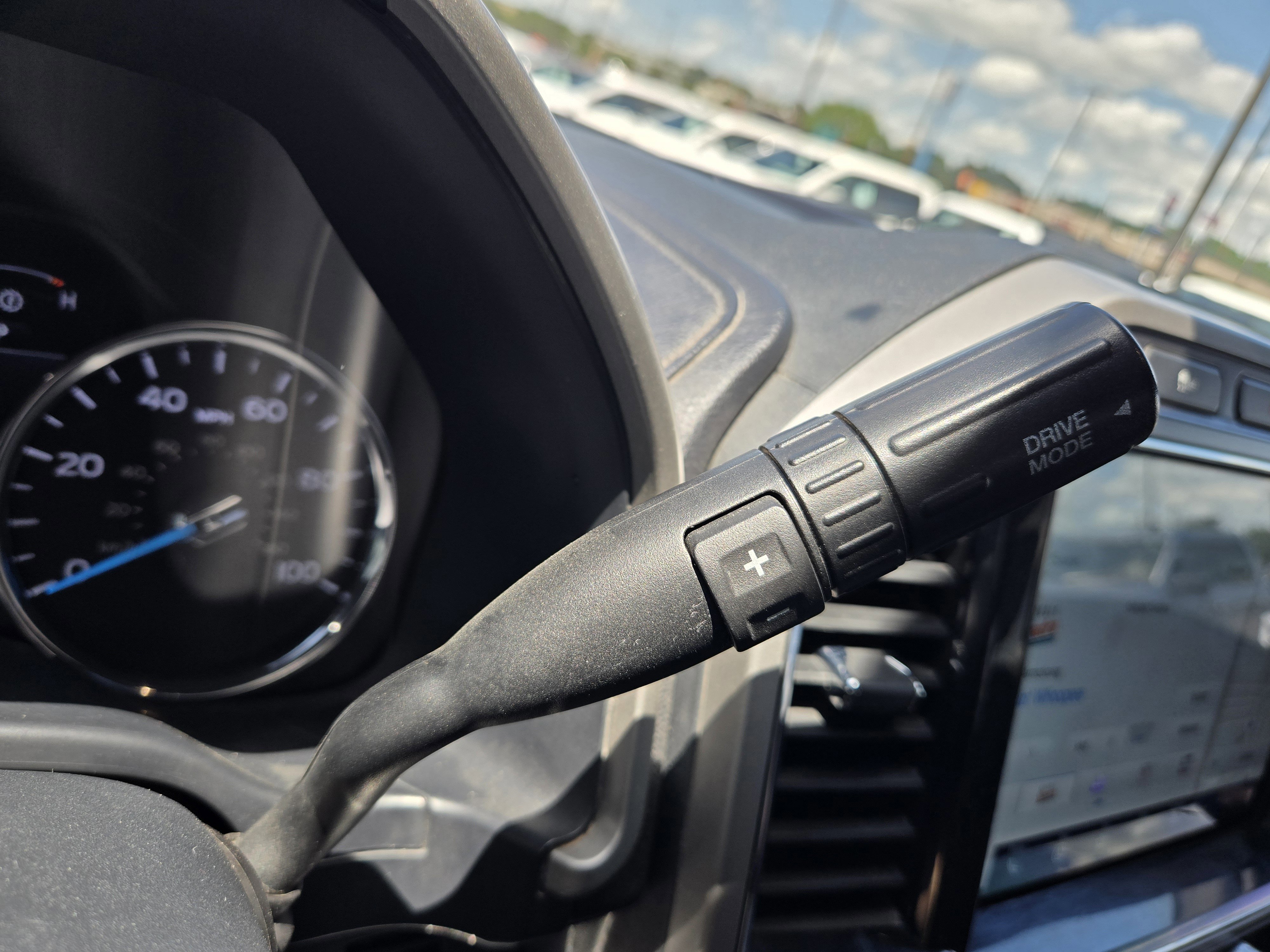 Certified 2022 Ford F350 Lariat w/ Lariat Ultimate Package image 22