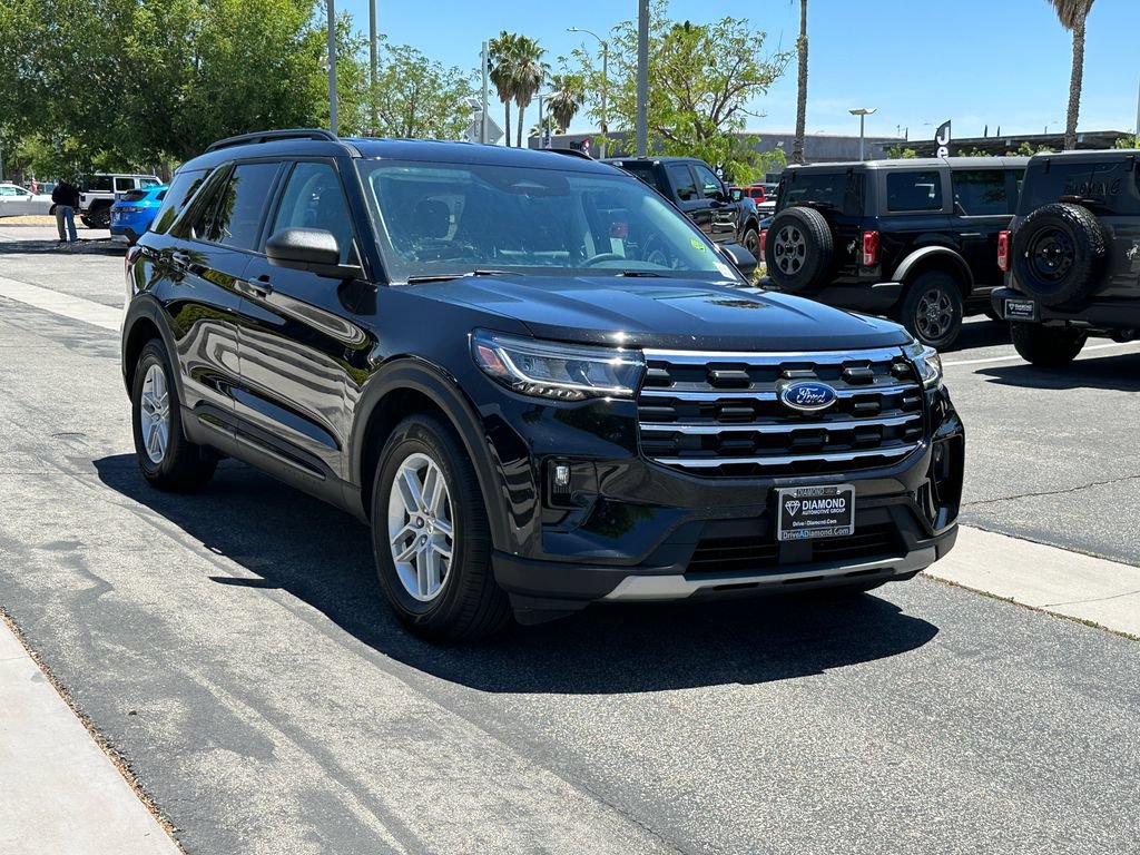Certified 2026 Ford Explorer Active w/ Active Comfort Package RWD image 10