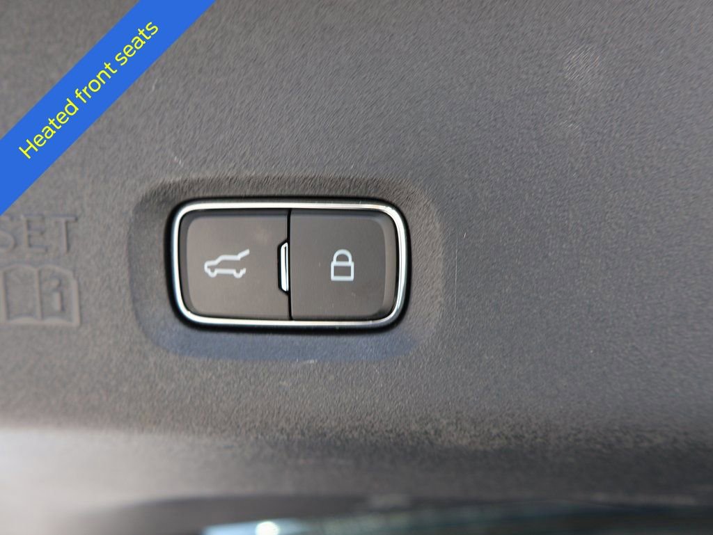 Certified 2025 Ford Expedition Max Platinum image 17