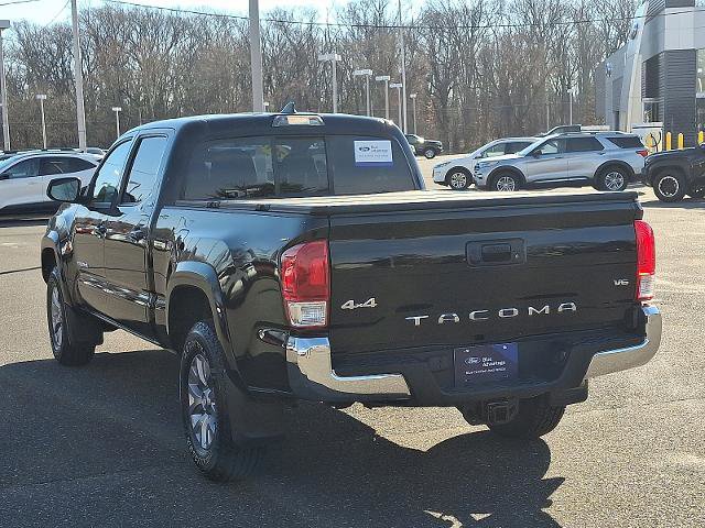 Used 2017 Toyota Tacoma SR5 image 2