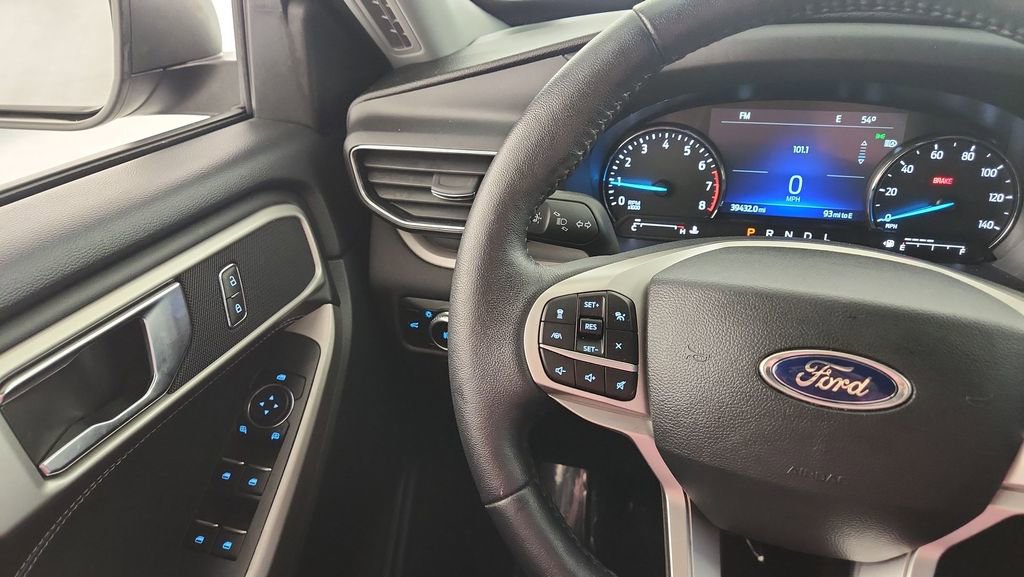 Certified 2022 Ford Explorer XLT w/ Equipment Group 202A image 20