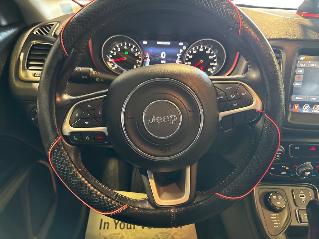 Used 2018 Jeep Compass Trailhawk AWD/4WD image 28