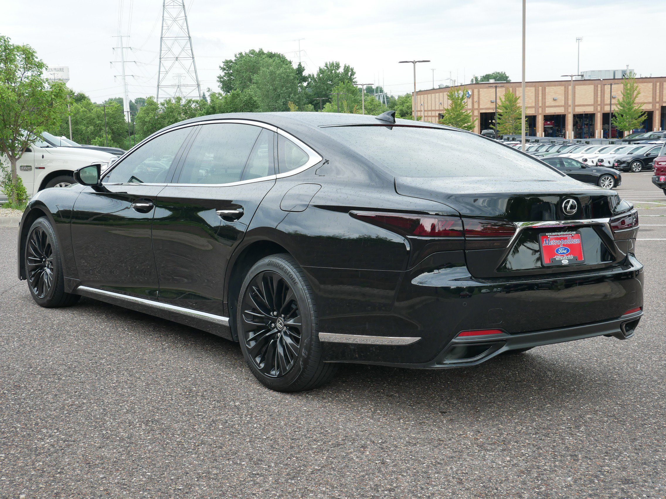 Used 2020 Lexus LS 500 AWD image 2