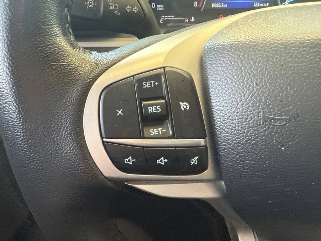 Certified 2023 Ford Explorer XLT w/ Equipment Group 202A AWD/4WD image 17