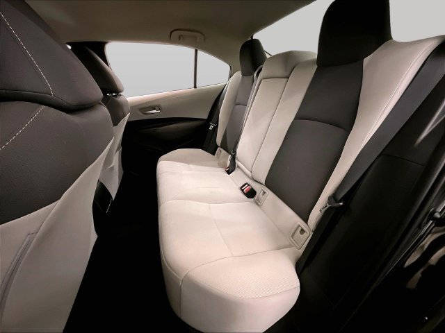 Used 2021 Toyota Corolla LE FWD image 25