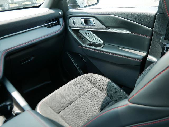 Certified 2025 Ford Explorer ST AWD/4WD image 40