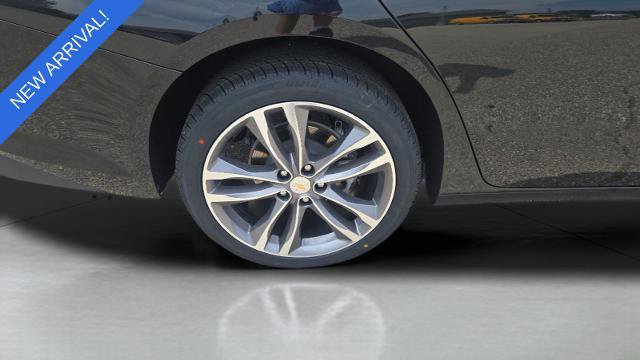 Used 2025 Chevrolet Malibu LT FWD image 32