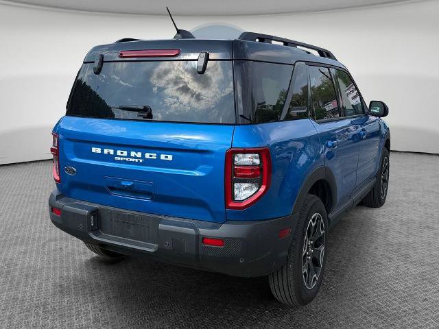 Certified 2025 Ford Bronco Sport Outer Banks w/ Outer Banks Tech Package+ AWD/4WD image 3