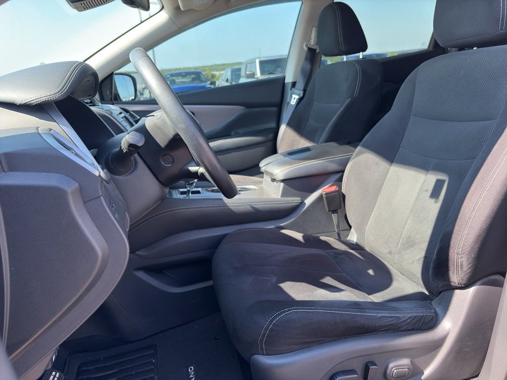 Used 2021 Nissan Murano SV FWD image 11